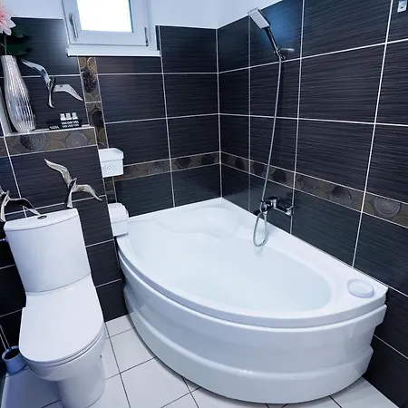 Apartment Rcity Apartament 4 *